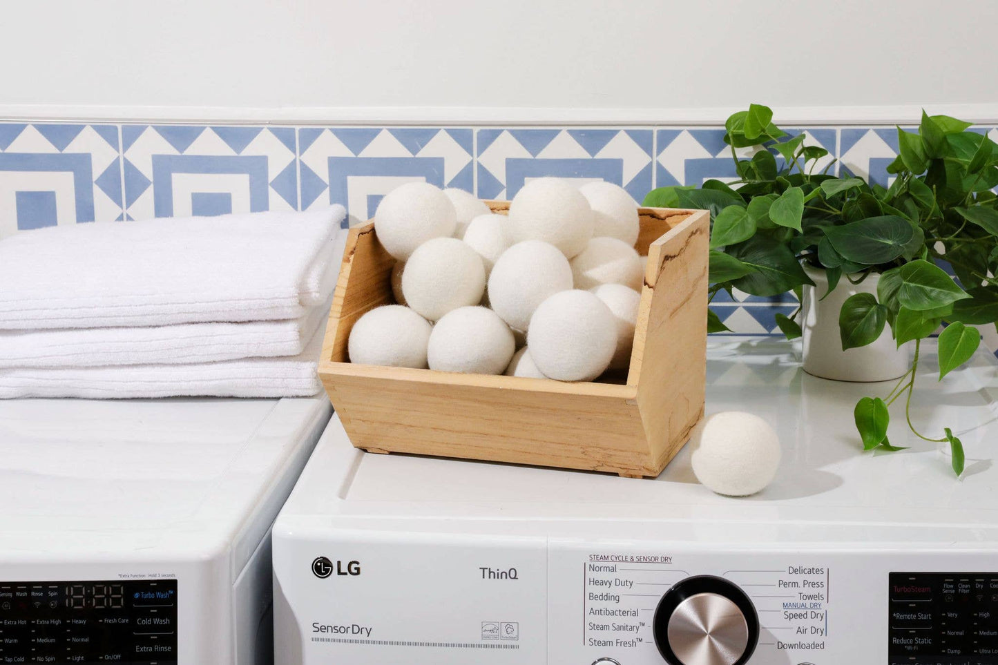New Zealand Wool Dryer Balls | White