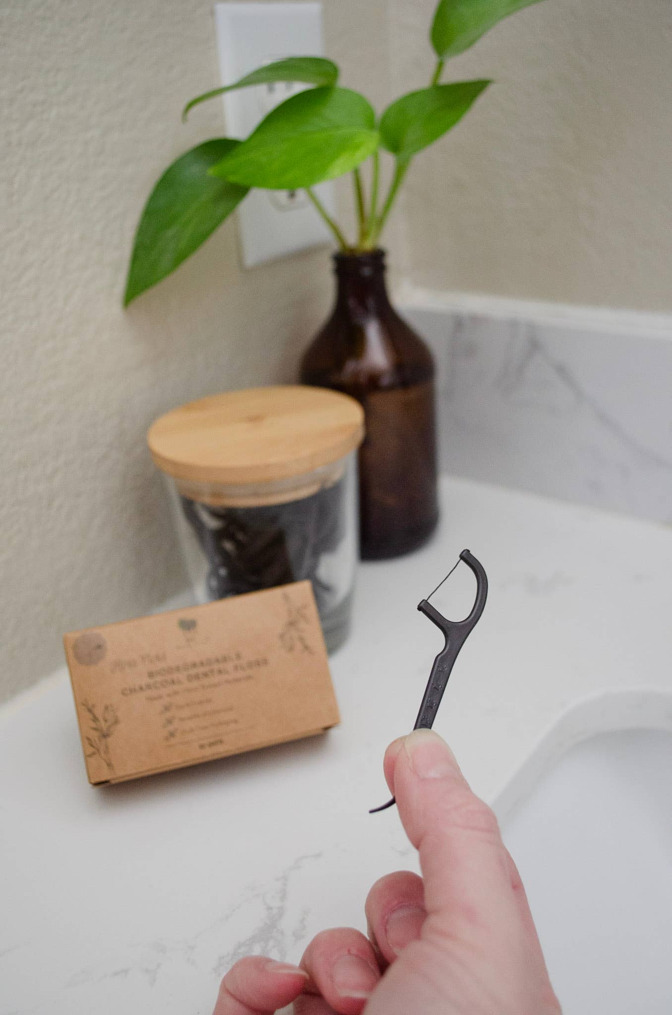 Charcoal Dental Floss Picks | 50 Pack