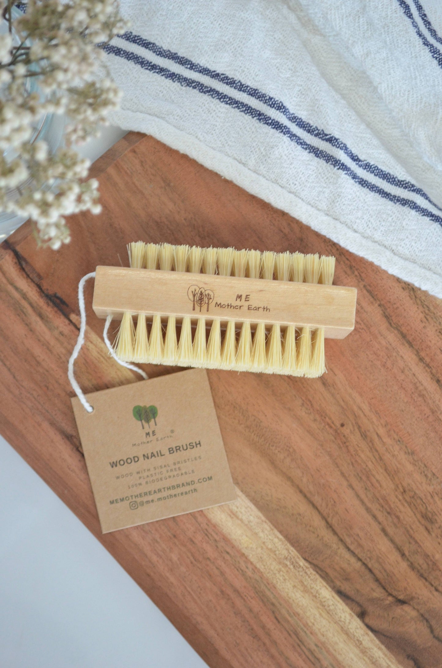 Nail Brush | Wood with Sisal Bristles